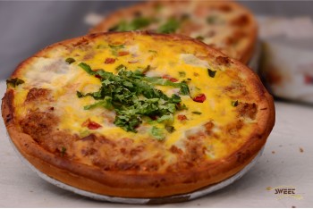 Egg Vegetable Pizza